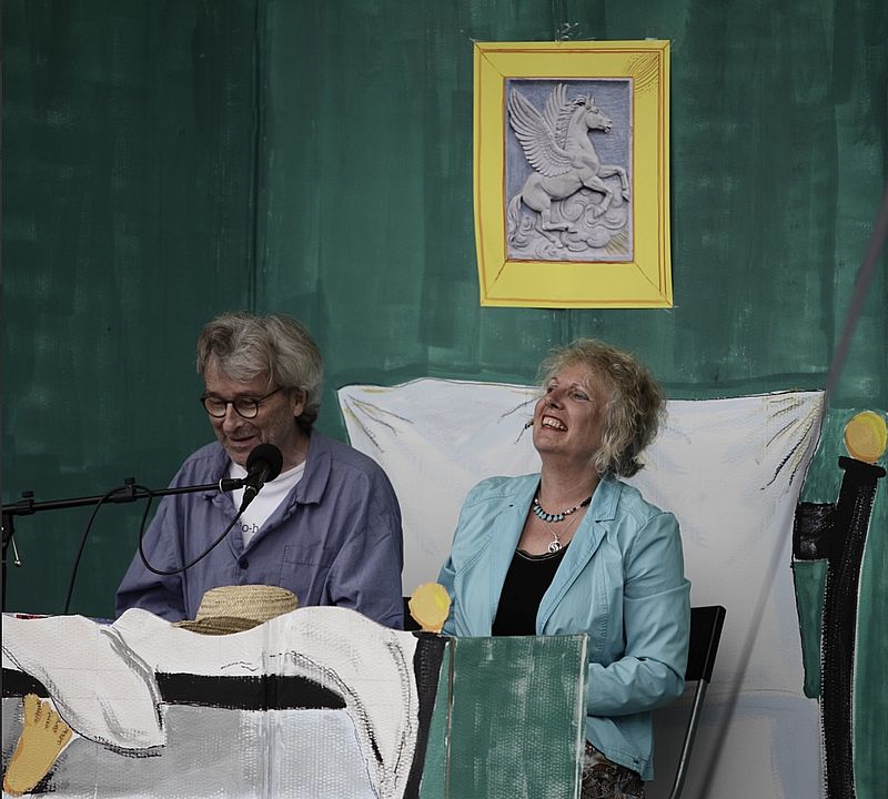 J Hagen und A .K. Bartke während der Lesung am 11.7.2021